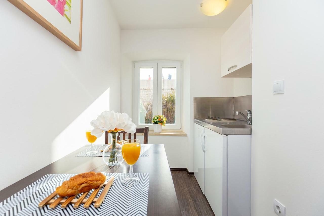 City Wall'S Studio Apartment Dubrovnik Luaran gambar