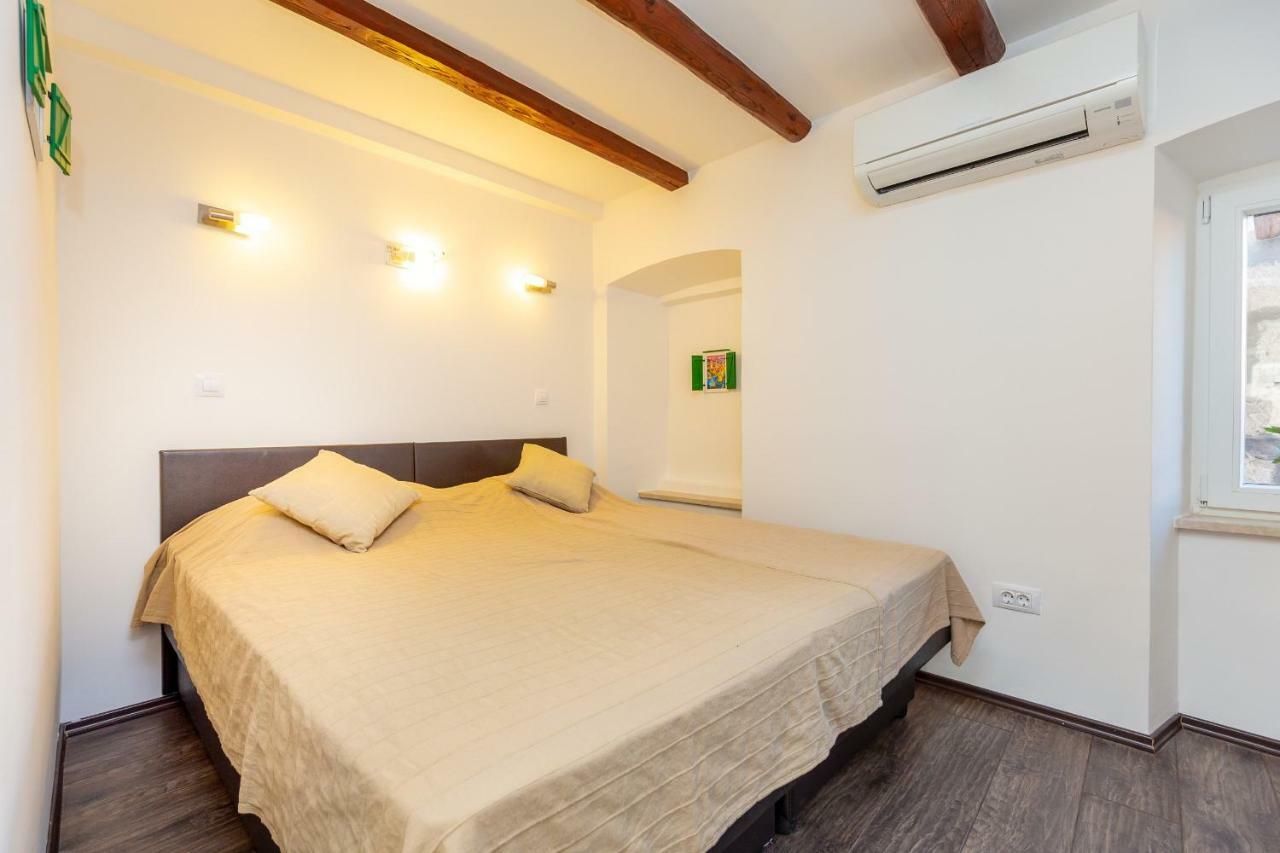 City Wall'S Studio Apartment Dubrovnik Luaran gambar
